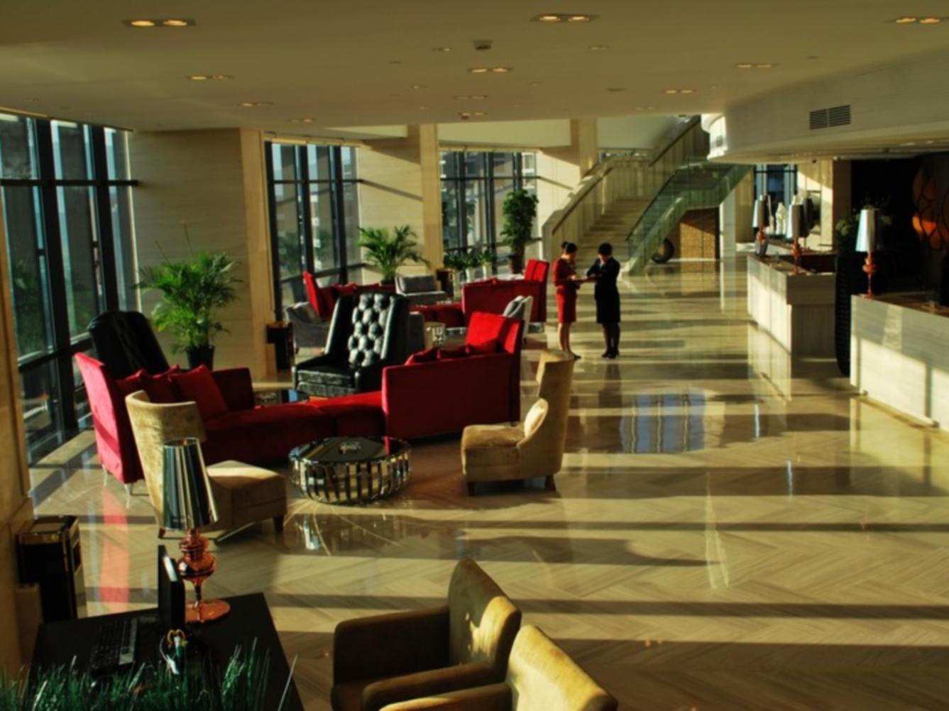 Huaqiang Plaza Shenzhen, Enjoy Complimentary Mini Bar & Night Snack, Add Breakfast - Enjoy Complimentary Afternoon Tea Отель Шэньчжэнь