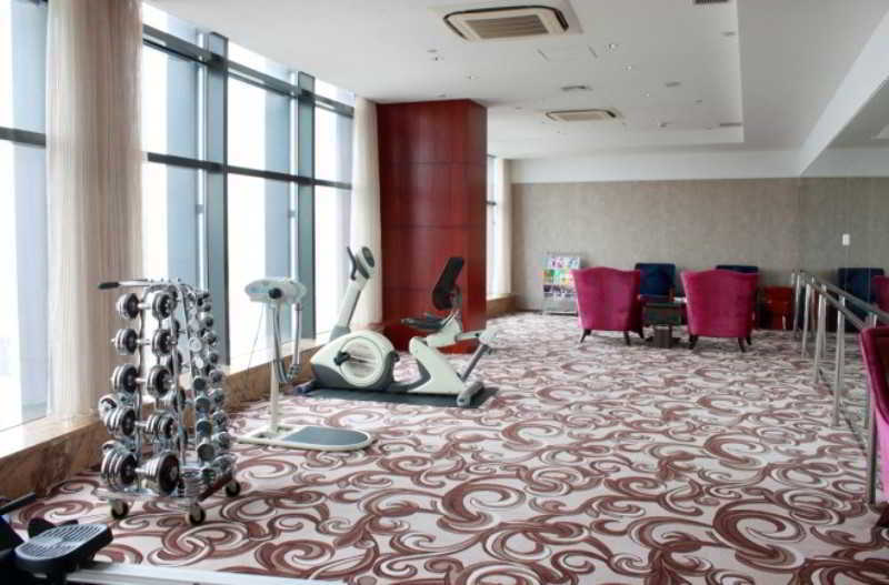 Huaqiang Plaza Shenzhen, Enjoy Complimentary Mini Bar & Night Snack, Add Breakfast - Enjoy Complimentary Afternoon Tea Отель 4*