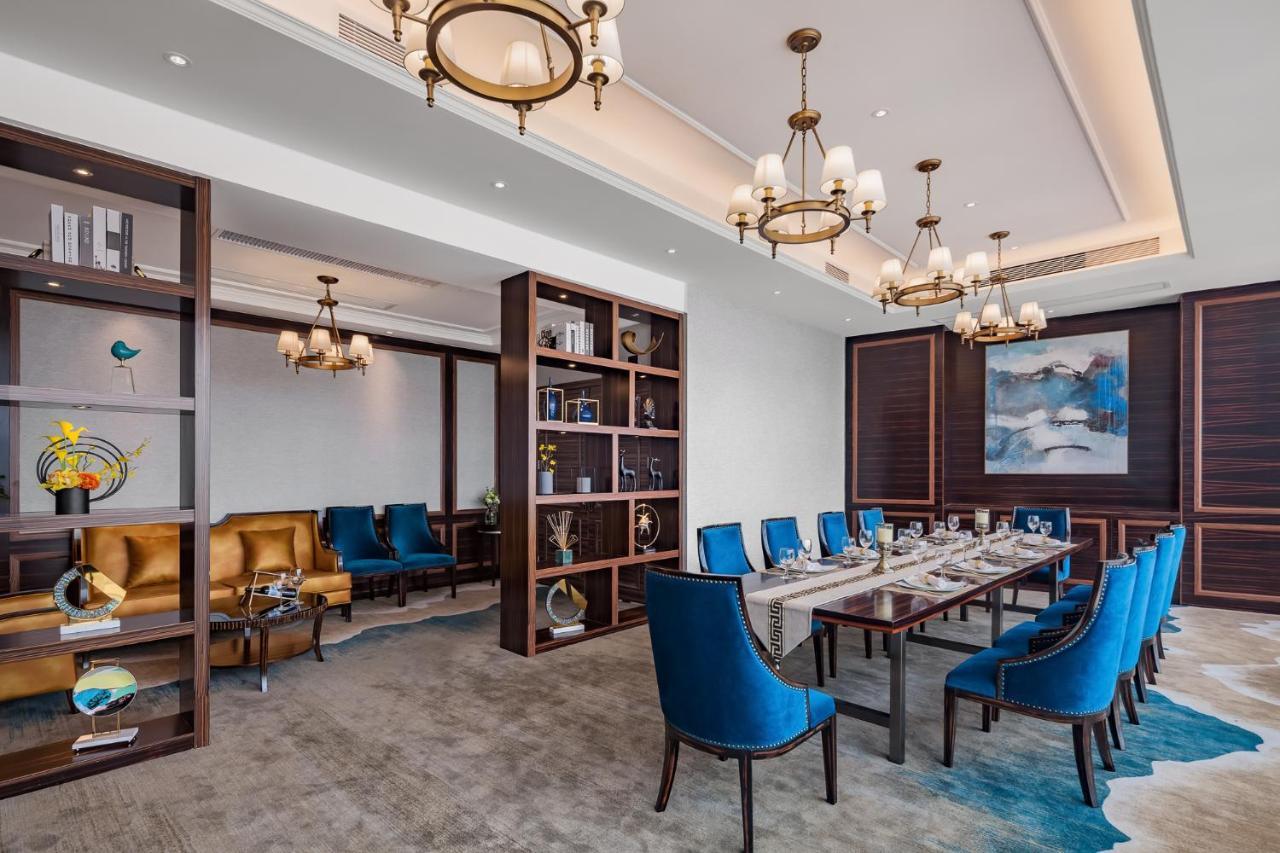 Huaqiang Plaza Shenzhen, Enjoy Complimentary Mini Bar & Night Snack, Add Breakfast - Enjoy Complimentary Afternoon Tea Отель Шэньчжэнь