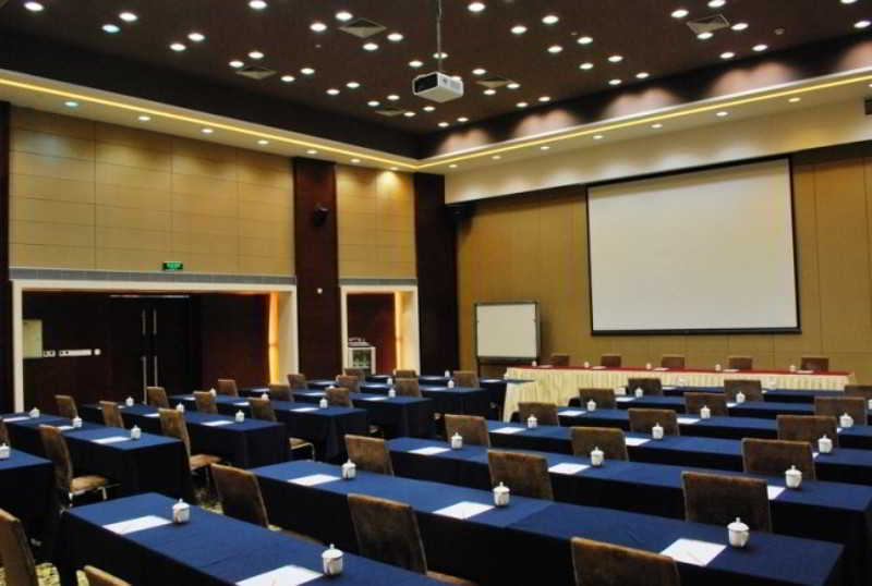 Huaqiang Plaza Shenzhen, Enjoy Complimentary Mini Bar & Night Snack, Add Breakfast - Enjoy Complimentary Afternoon Tea Hotel 4*