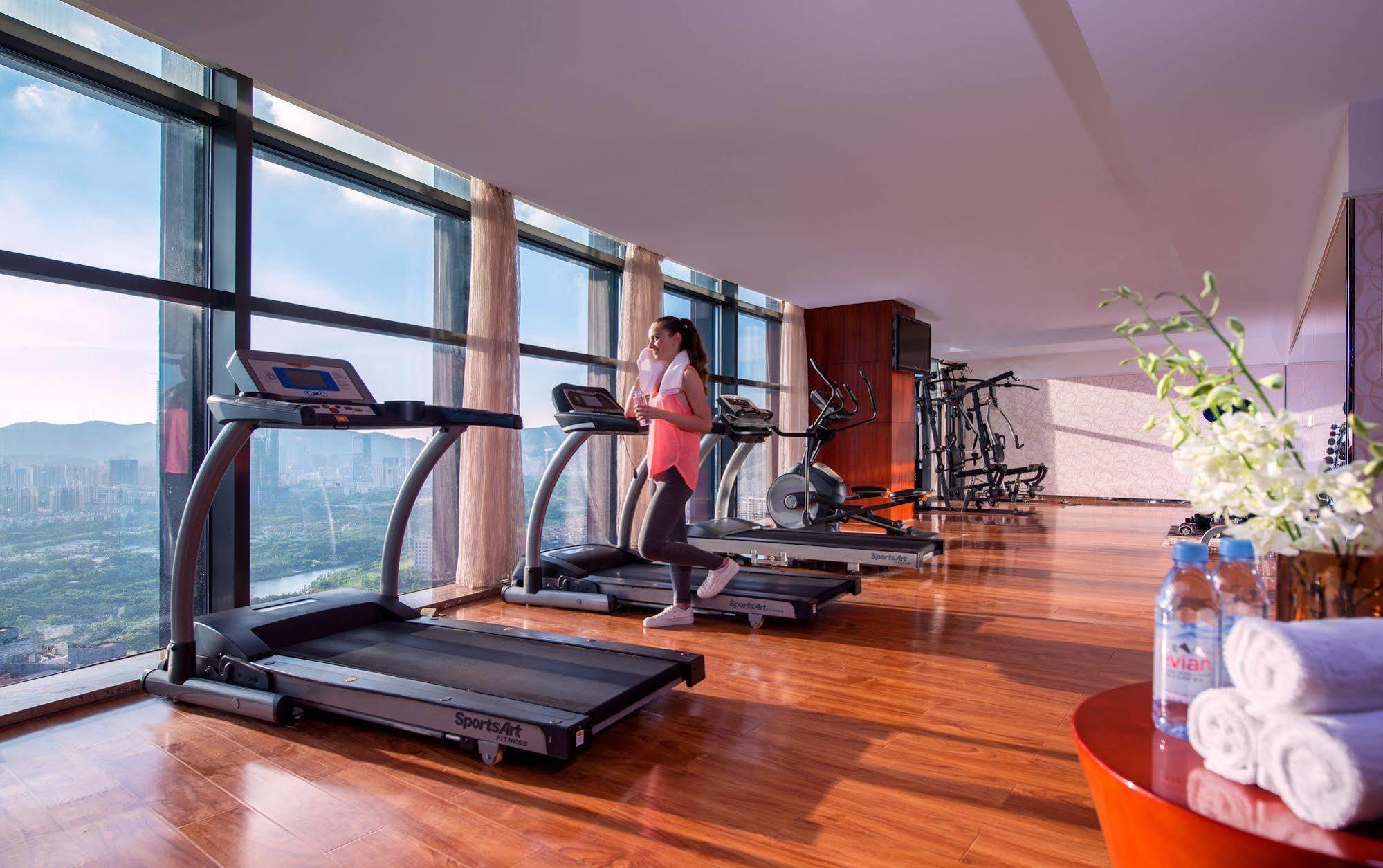 Huaqiang Plaza Shenzhen, Enjoy Complimentary Mini Bar & Night Snack, Add Breakfast - Enjoy Complimentary Afternoon Tea