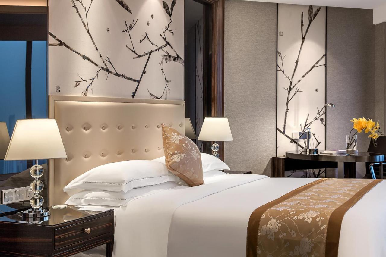 Hotel Huaqiang Plaza Shenzhen, Enjoy Complimentary Mini Bar & Night Snack, Add Breakfast - Enjoy Complimentary Afternoon Tea